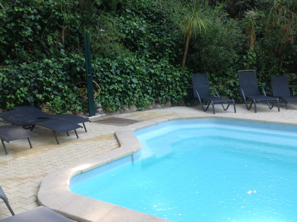Piscine chauffée 25°C+_1°