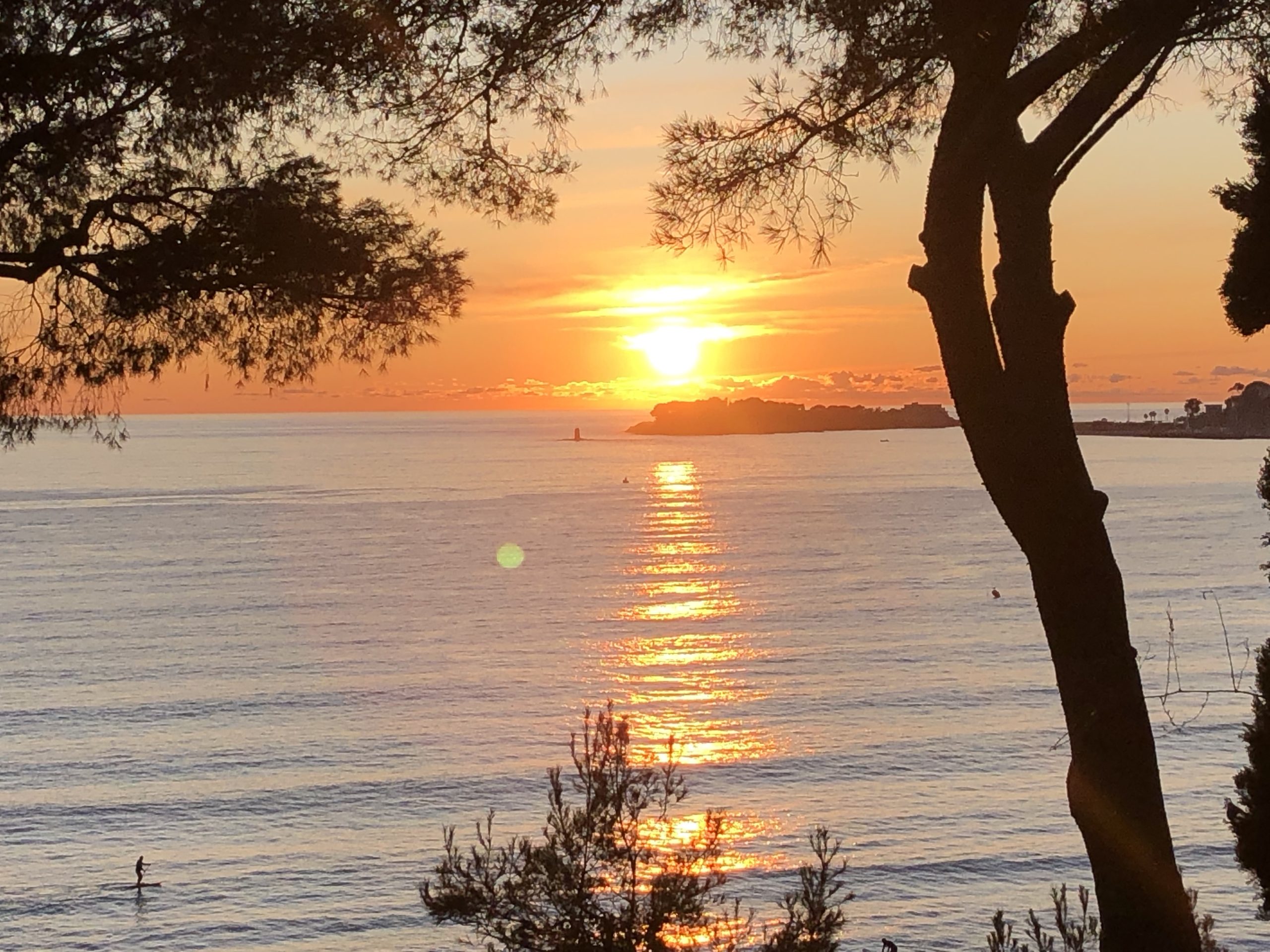 COUCHER DE SOLEIL SUR BENDOR